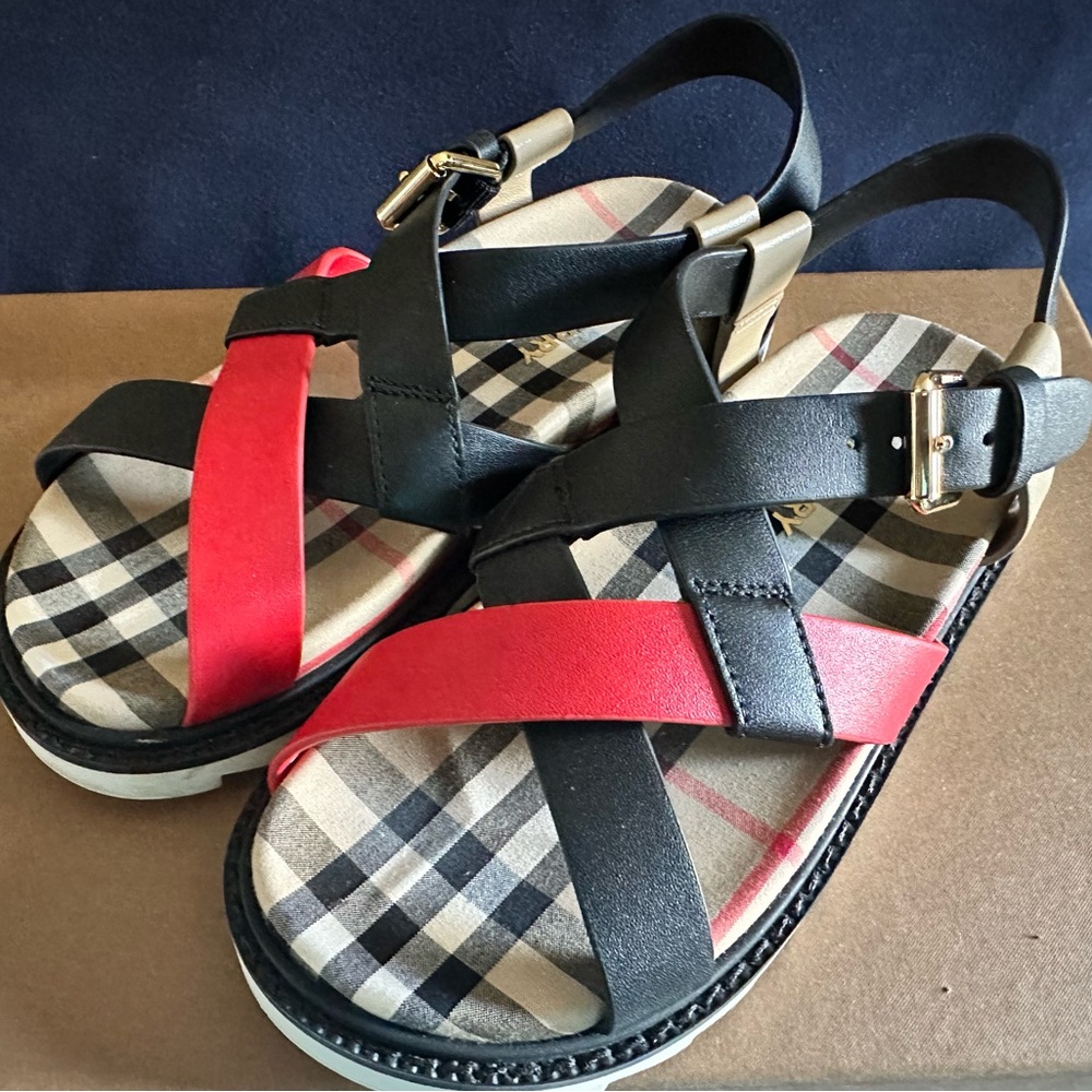 Burberry Leather “Jane” Novacheck Sandals